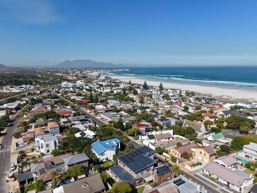 5 Bedroom Property for Sale in Van Riebeeckstrand Western Cape